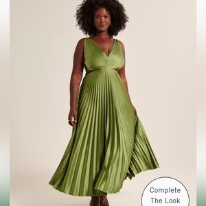 Abercrombie & Fitch pleated green midi dress